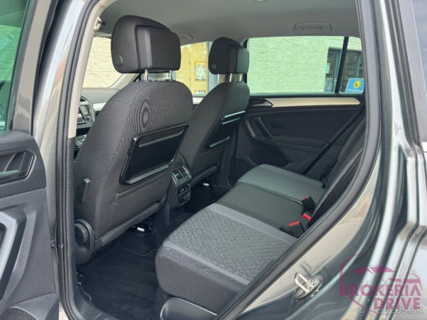 2.0TDi 110kw DSG_image_interier_back