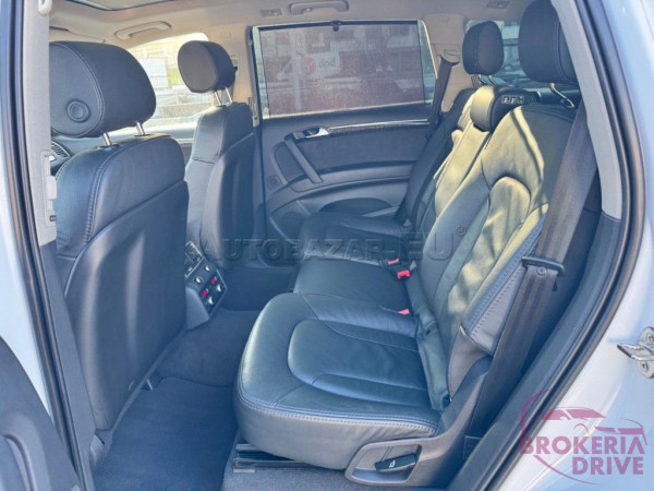 3.0 TFSI quattro tiptronic_image_interier_back