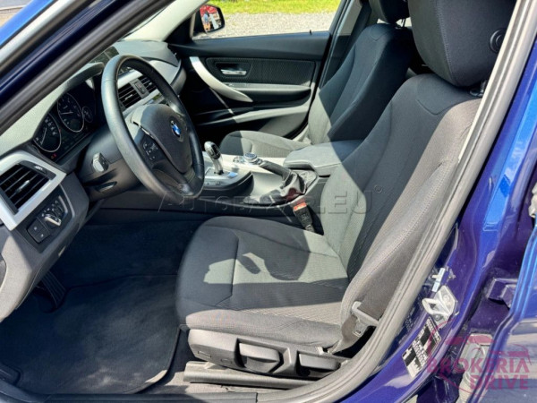 318d Advantage A/T_image_interier_front