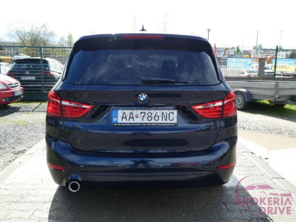 BMW 218i Sport line,100kW,5dver,M6