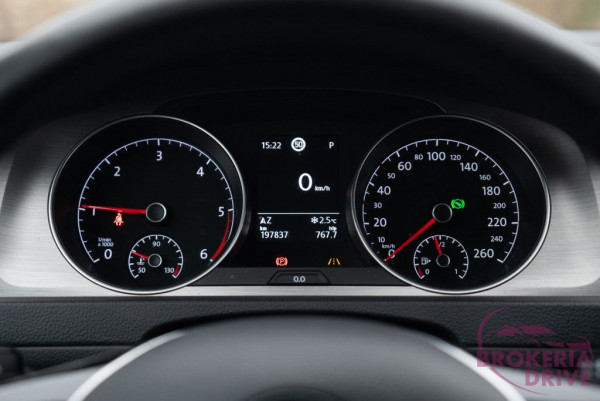 2.0 TDI DSG_volkswagen-golf-variant_2.0tdi-autobono-nitra-dovozaut-dovozautnitra-dovoz-aut-z-nemecka-nitra-17.jpg