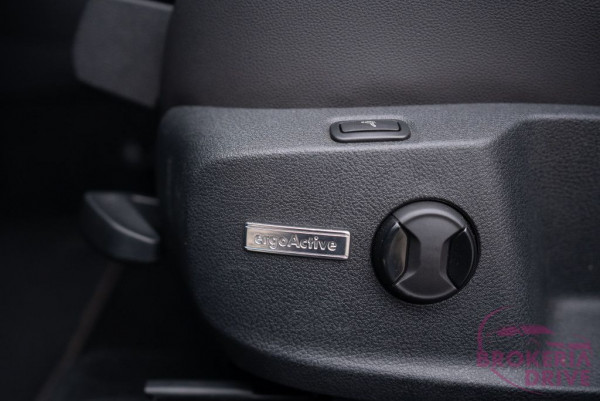 2.0 TDI DSG_volkswagen-golf-variant_2.0tdi-autobono-nitra-dovozaut-dovozautnitra-dovoz-aut-z-nemecka-nitra-31.jpg