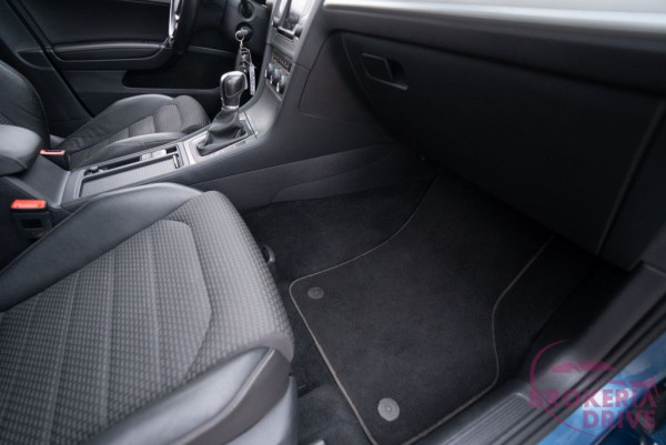 2.0 TDI DSG_volkswagen-golf-variant_2.0tdi-autobono-nitra-dovozaut-dovozautnitra-dovoz-aut-z-nemecka-nitra-33.jpg