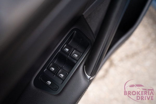 2.0 TDI DSG_volkswagen-golf-variant_2.0tdi-autobono-nitra-dovozaut-dovozautnitra-dovoz-aut-z-nemecka-nitra-36.jpg