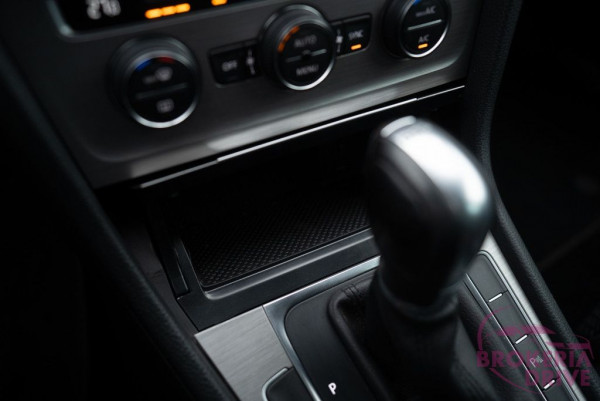 2.0 TDI DSG_volkswagen-golf-variant_2.0tdi-autobono-nitra-dovozaut-dovozautnitra-dovoz-aut-z-nemecka-nitra-40.jpg