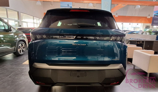 Peugeot 1.2 Hybrid 136k e-DCS6