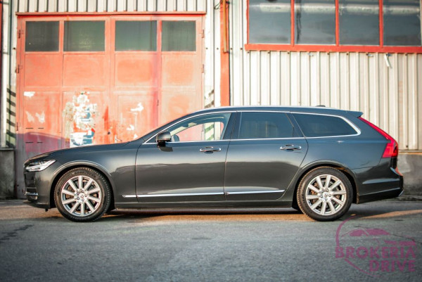 Volvo D5 173 kW AT8 AWD