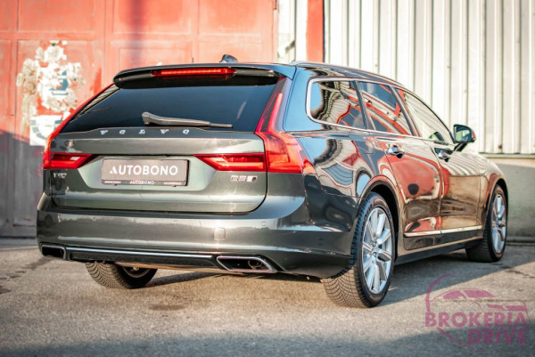 Volvo D5 173 kW AT8 AWD